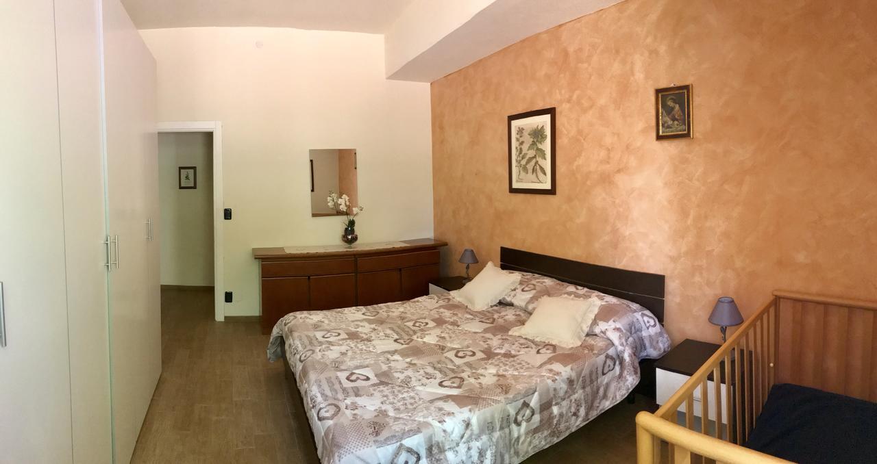 Casa Nicole Lägenhet Lake Garda Exteriör bild